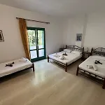 Santa Magia Hotel Kamári