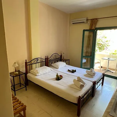 Santa Magia מלון 3*